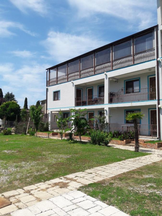 סוקהום Apsa Butik Hotel מראה חיצוני תמונה