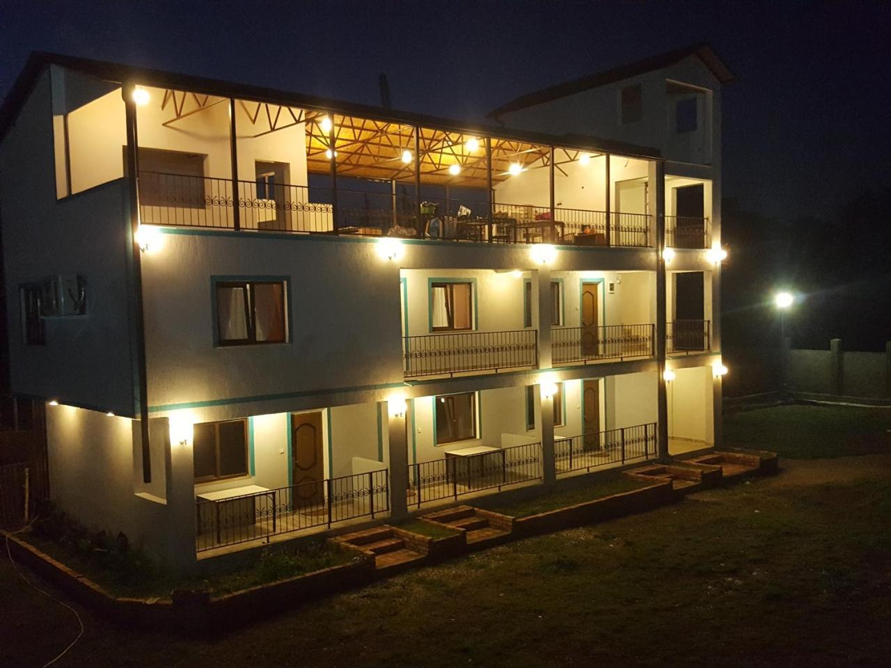 סוקהום Apsa Butik Hotel מראה חיצוני תמונה